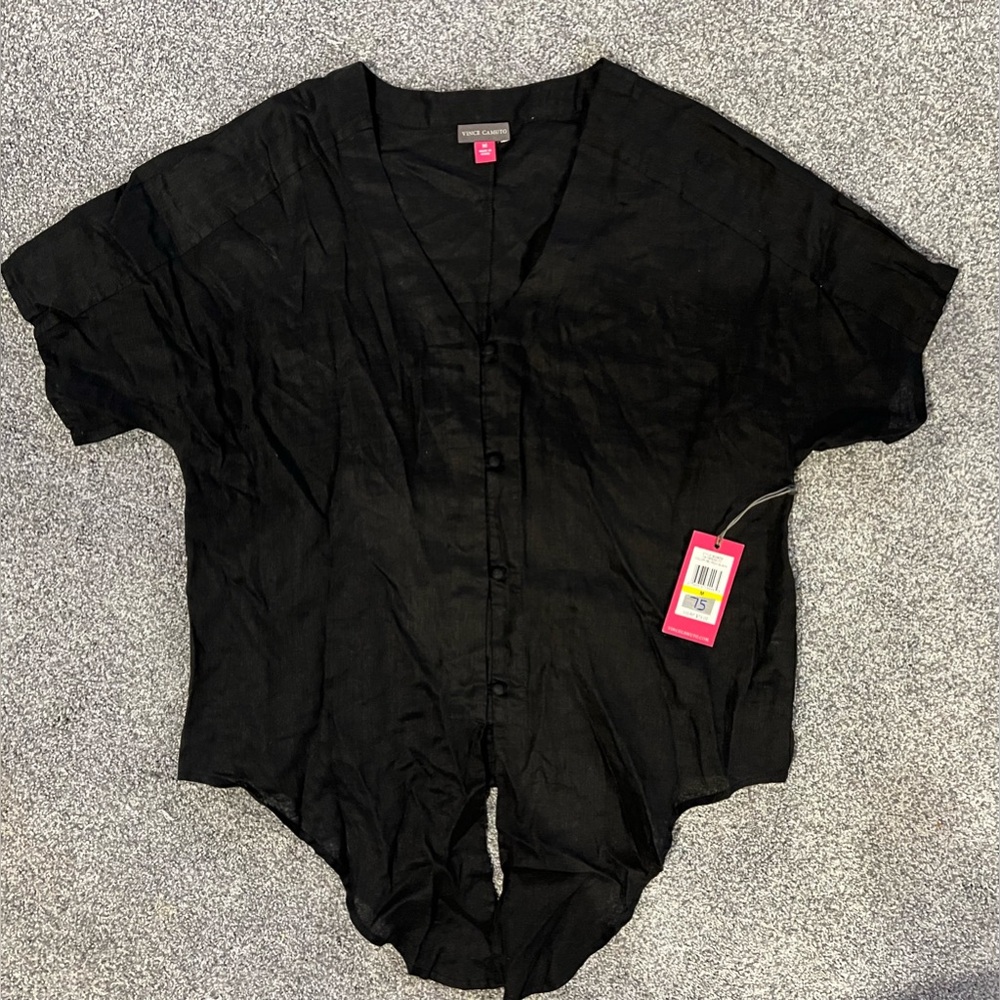 NWT Vince Camuto Black Button-Front Short Sleeve V-Neck Top
